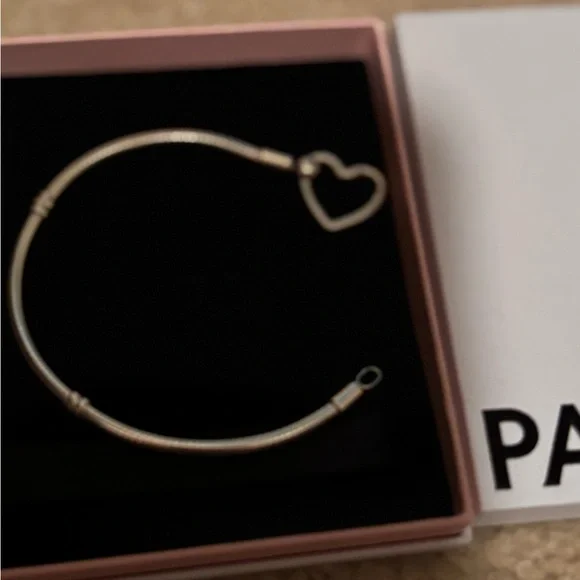 Pandora Silver Heart Charm Bracelet - Picture 2 of 3